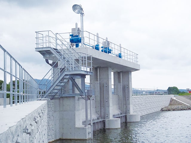 鋼構造物・水門ゲート